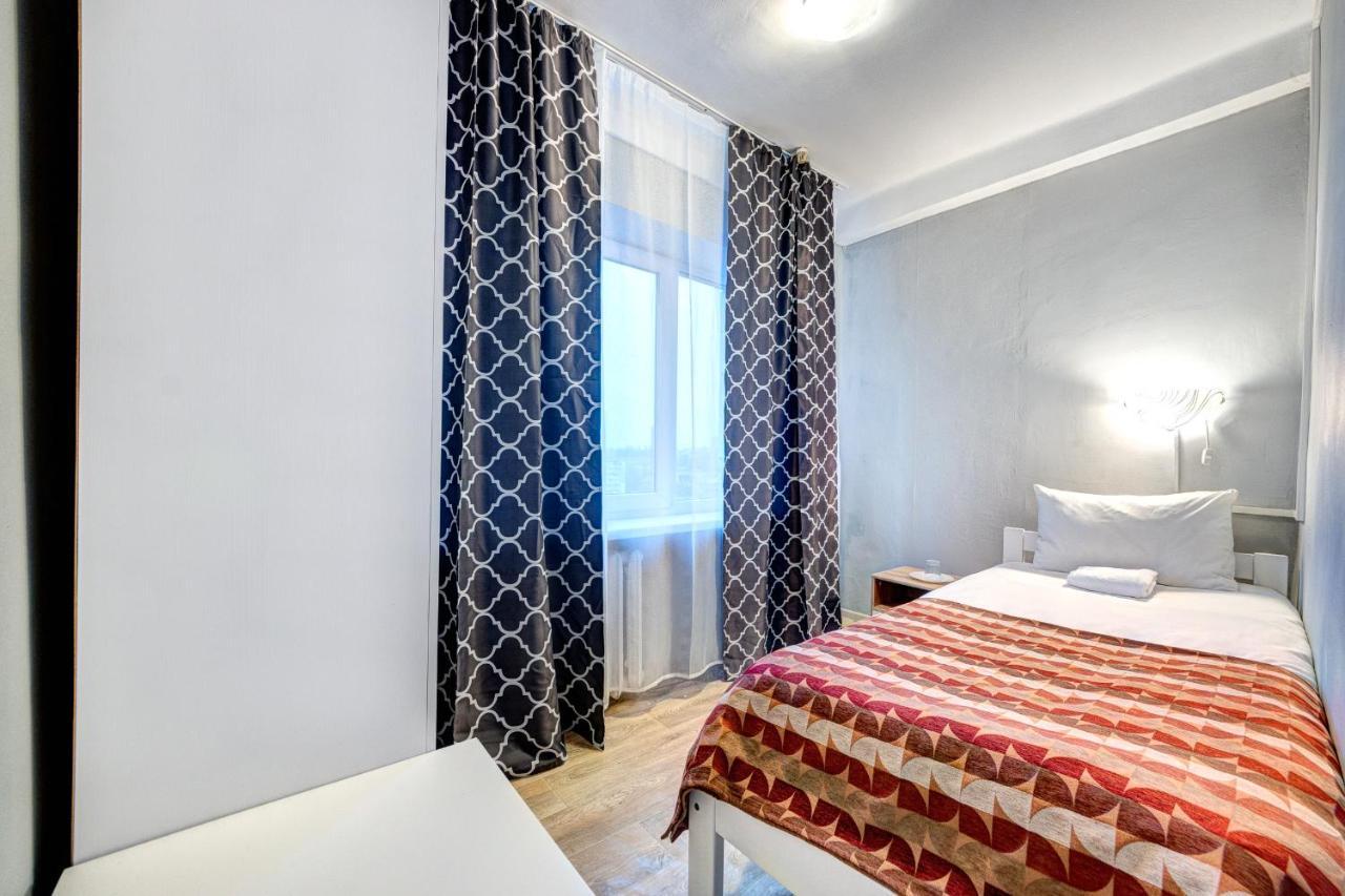 Hotel 7F Kiev Exteriör bild
